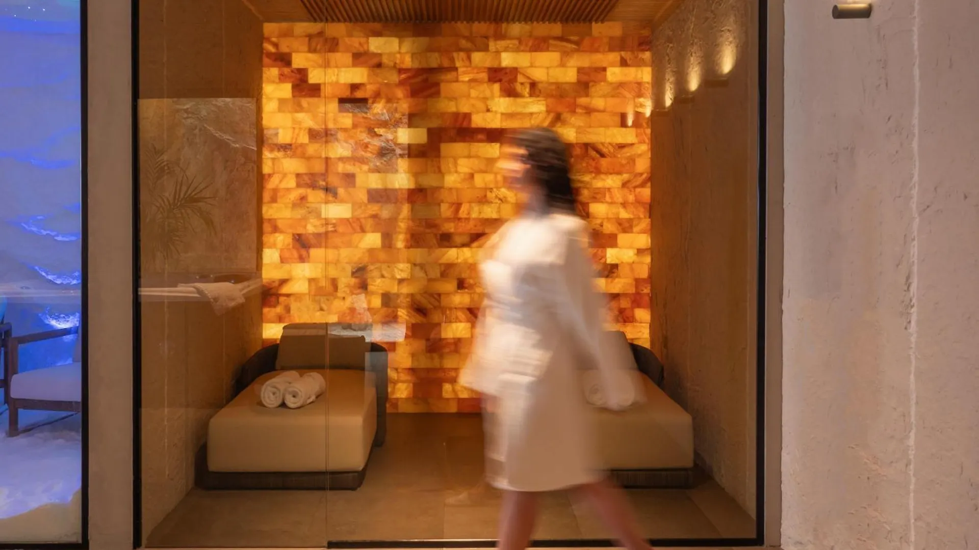 Nobus Hotel & Spa Radhimë