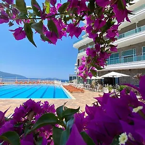 Hotel Toto &, Vlore