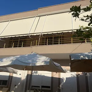  Appartement Fatos 1 -apartments Near The